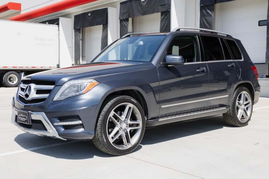 2013 Mercedes-Benz X204 GLK-Class sold for $13,250