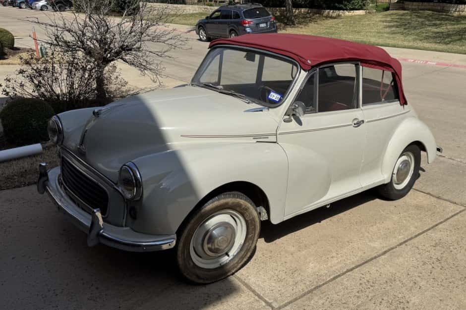 1960 Morris Minor sold for $5,250