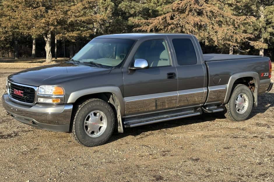 2000 GMC Sierra (GMT800 1999-2007) sold for $16,250