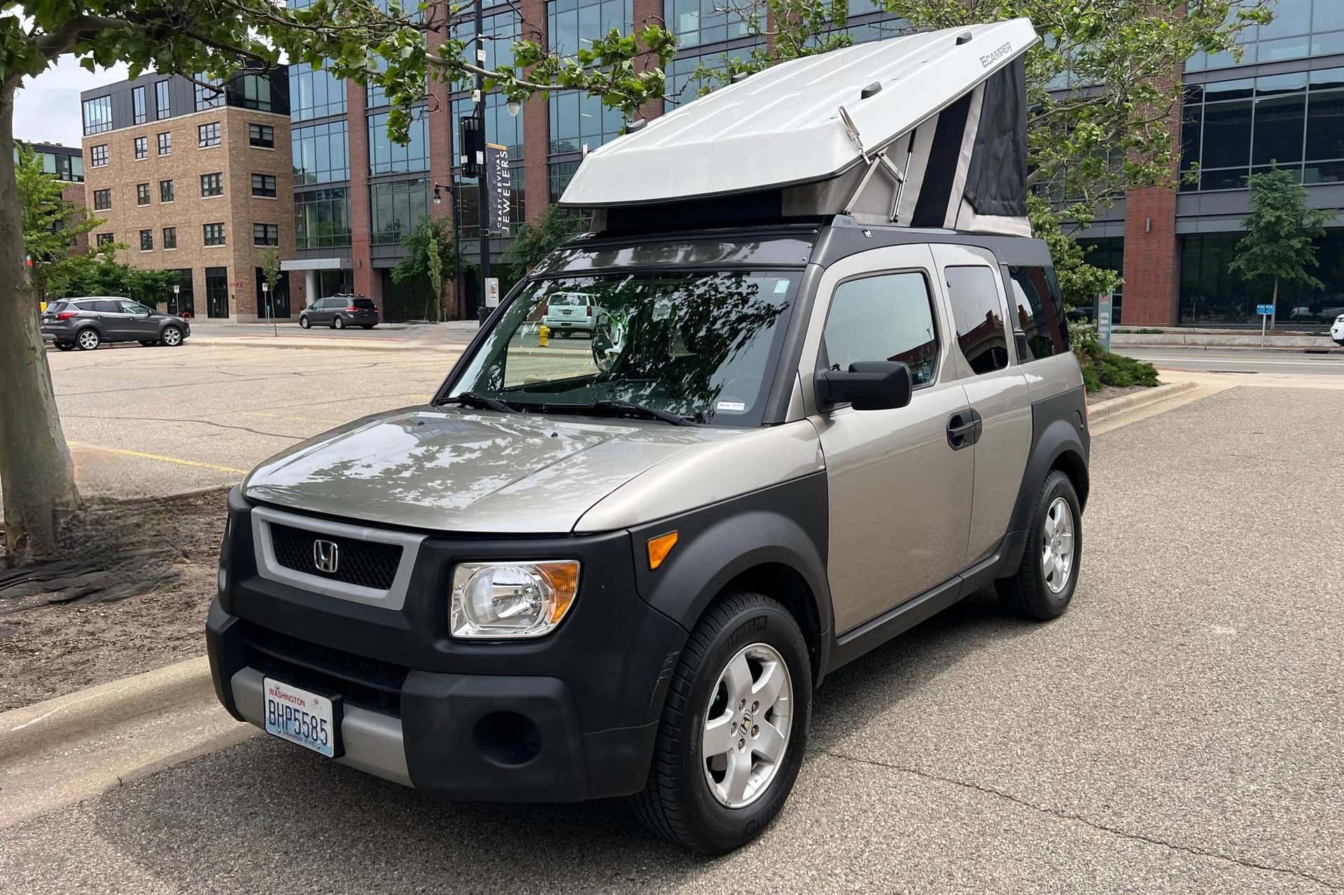 2003 Honda Element sold for $9,200