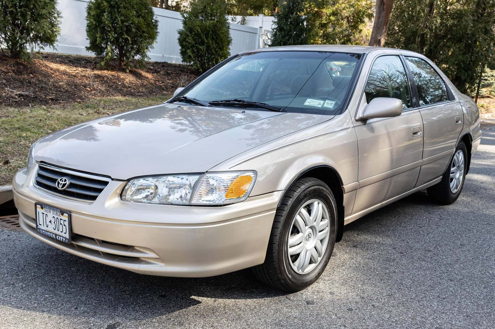 2001 Toyota Camry sold for $7,200