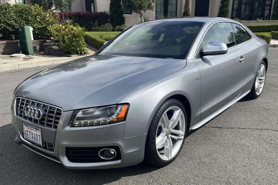 2009 Audi S5 sold for $12,997