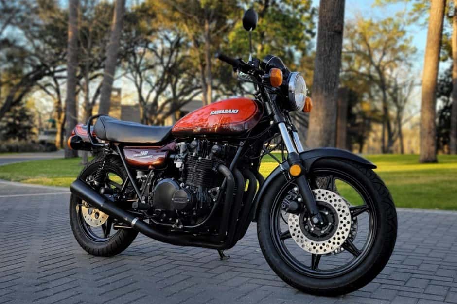 1973 Kawasaki Z1 & Z1-R sold for $7,800