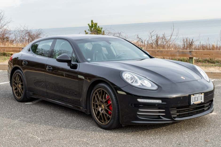 2015 Porsche Panamera sold for $17,250