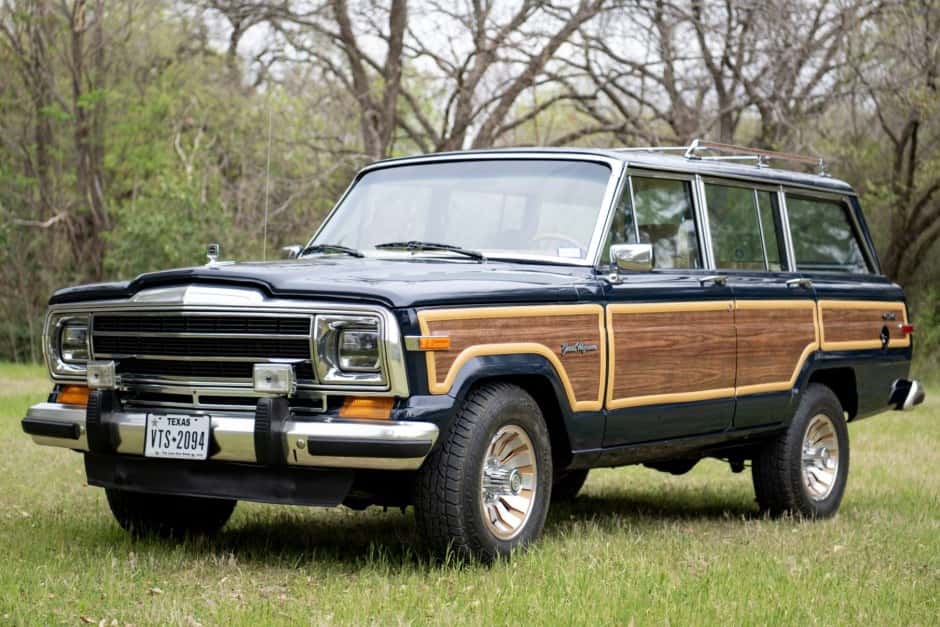 1987 Jeep SJ Grand Wagoneer sold for $37,000