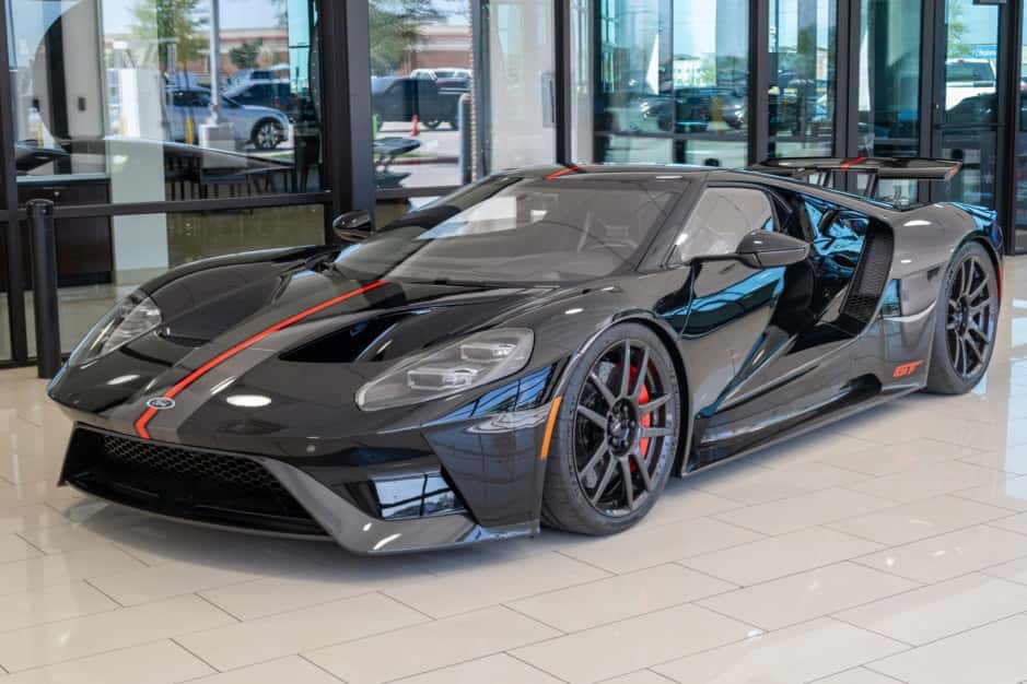 2019 Ford GT 2nd Generation sold for $800,000