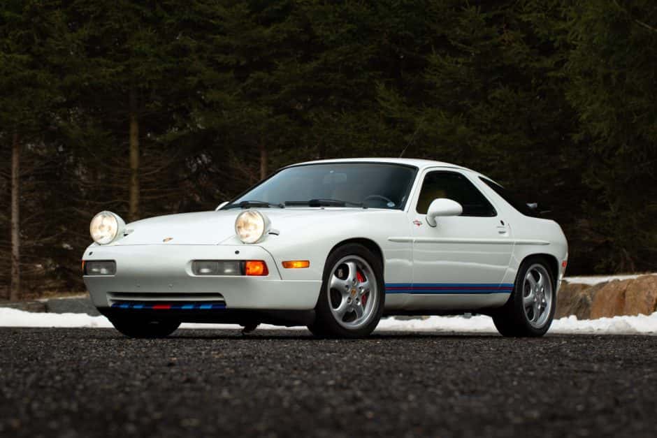 1991 Porsche 928 sold for $16,750
