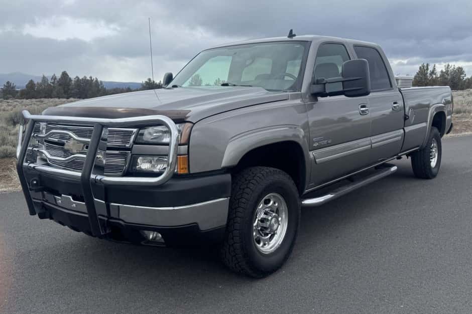 2007 Chevrolet Silverado GMT800 Heavy Duty (2000-2007) sold for $43,000