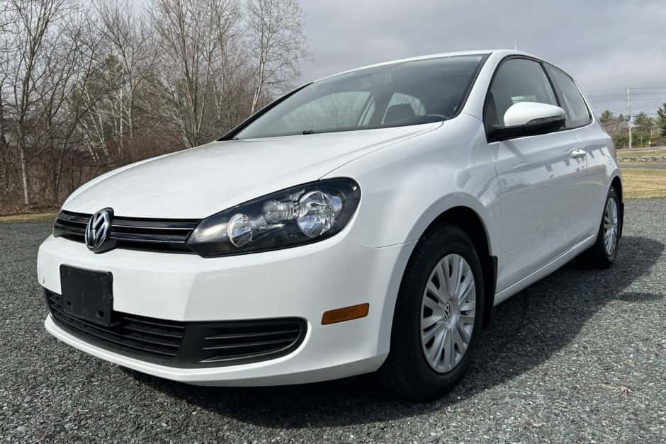 2012 Volkswagen Golf & Rabbit sold for $7,500