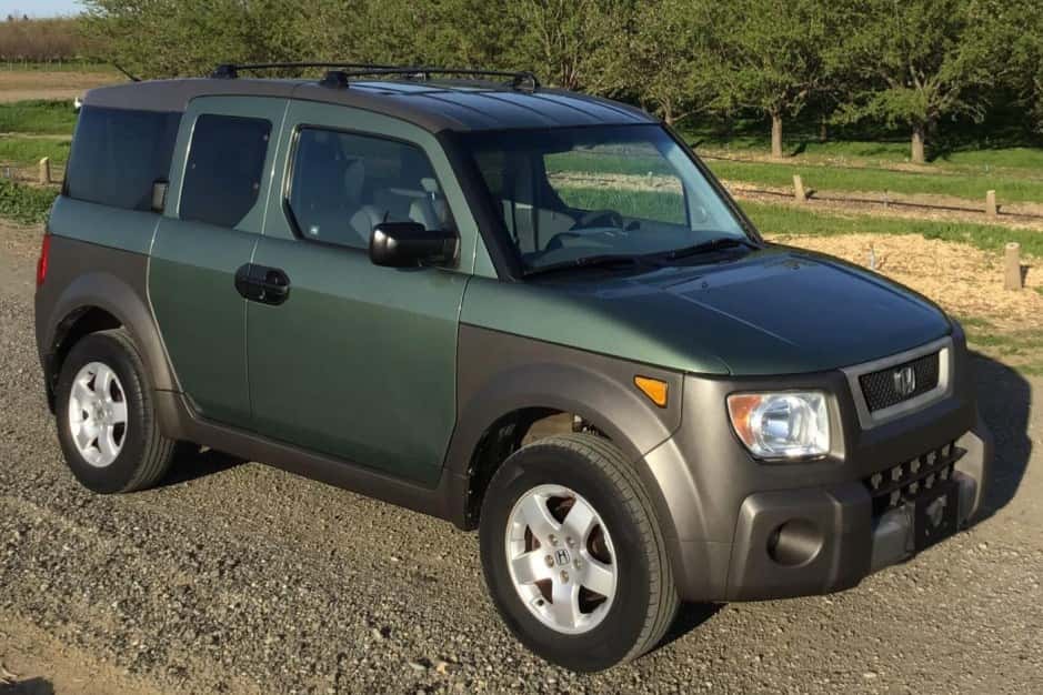 2003 Honda Element sold for $6,300