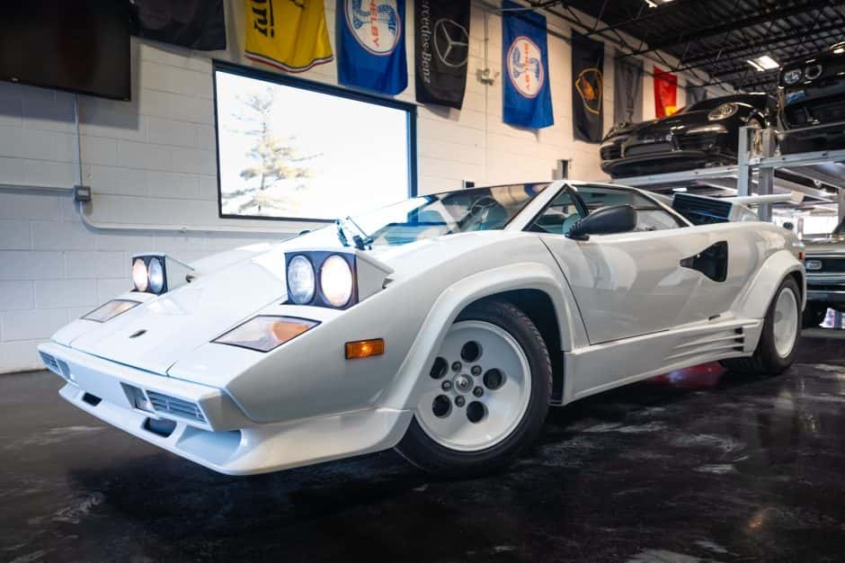 1987 Lamborghini Countach sold for $565,500