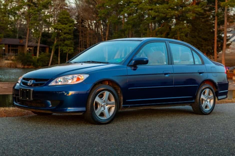 2004 Honda Civic (2001-2005) sold for $15,750