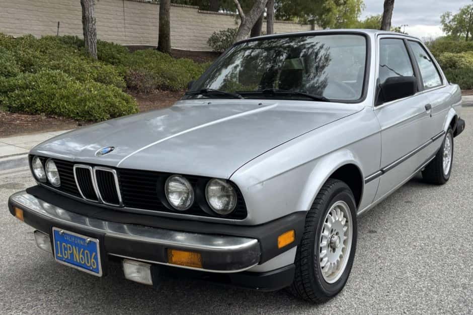 1984 BMW E30 3-Series Coupe sold for $10,000