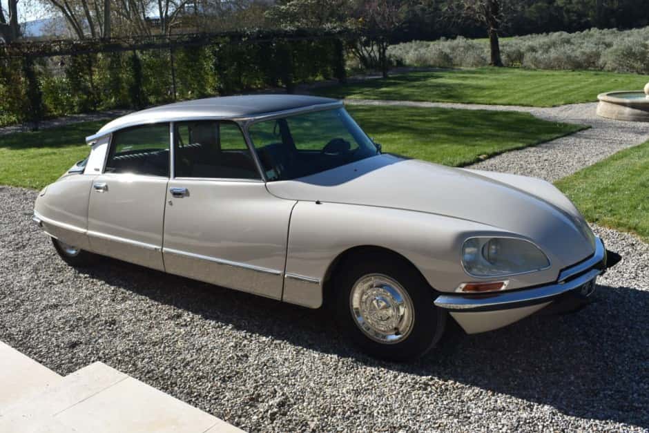 1973 Citroen DS sold for €27,000