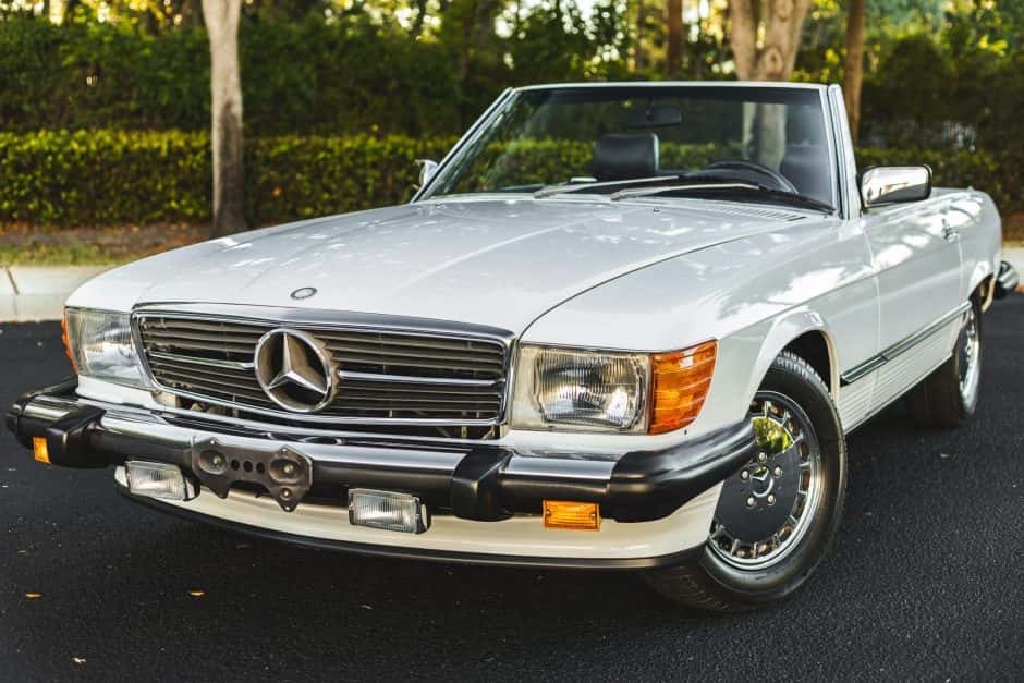 1989 Mercedes-Benz R107 SL sold for $33,500