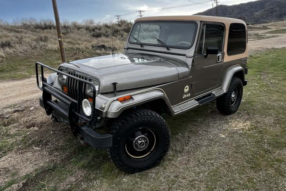 1988 Jeep Wrangler YJ (1987-1995) sold for $7,000