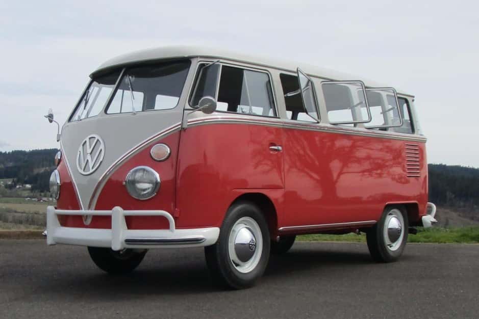 1963 Volkswagen Split-Window Bus sold for $69,000