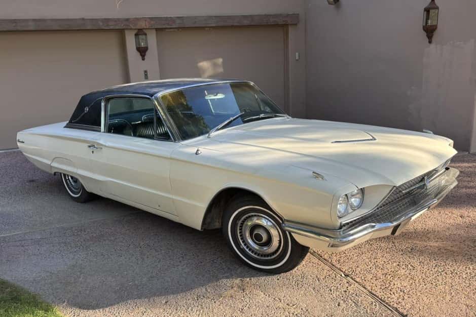 1966 Ford Thunderbird (1964-1966) sold for $2,111