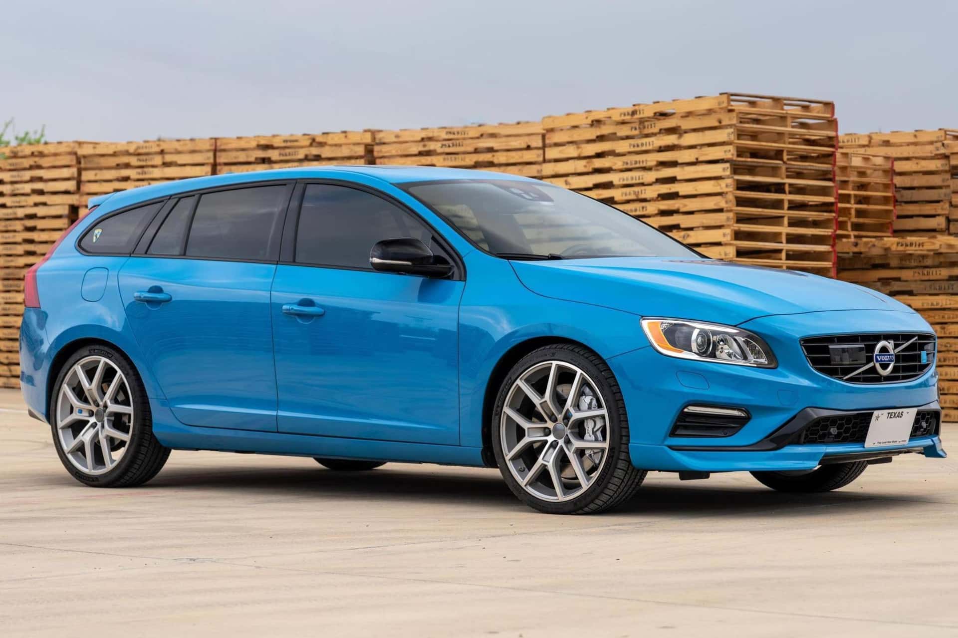 2015 Volvo V60 sold for $51,000