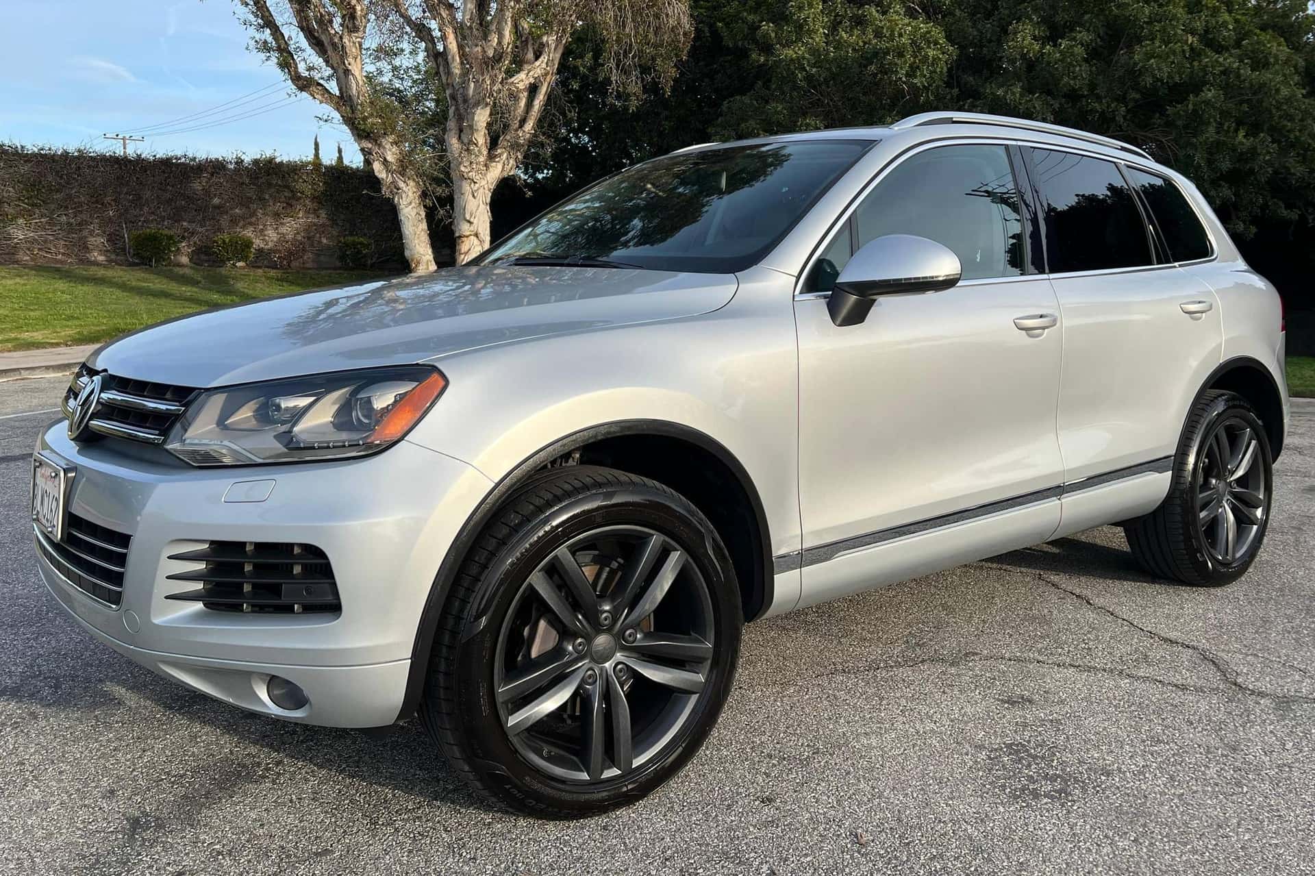 2012 Volkswagen Touareg sold for $12,200