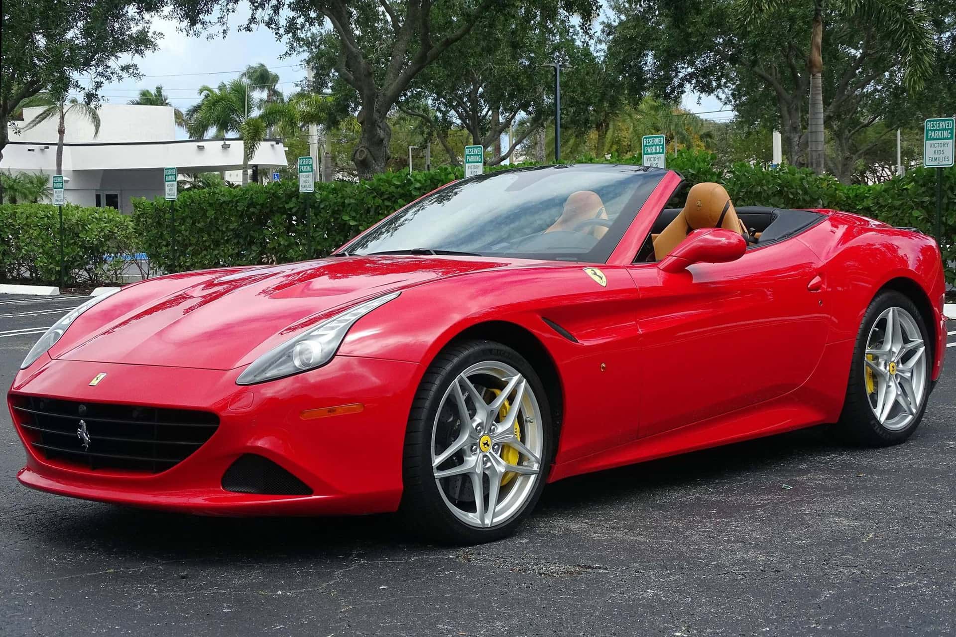 2015 Ferrari California sold for $102,005
