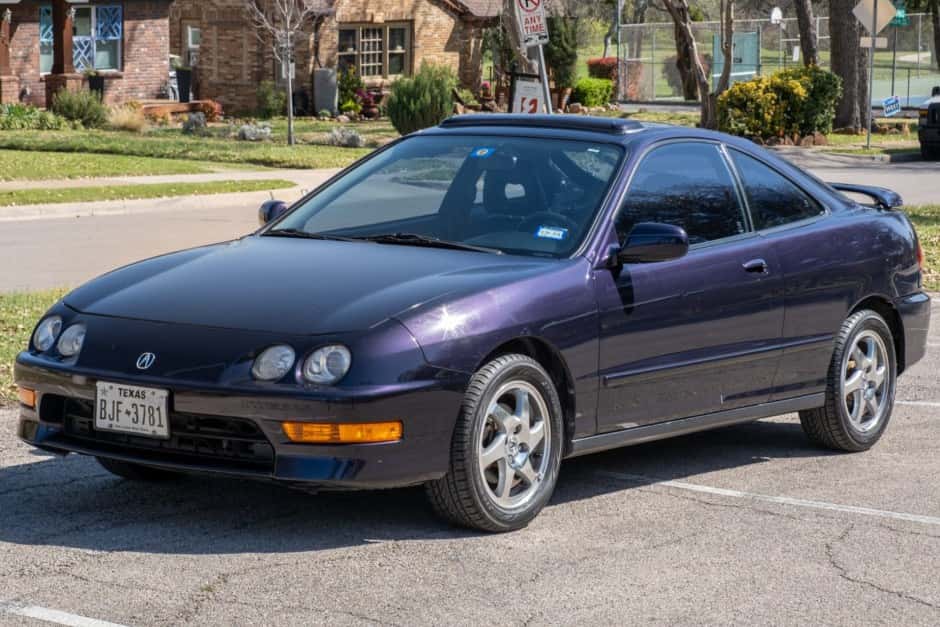2000 Acura Integra sold for $25,500