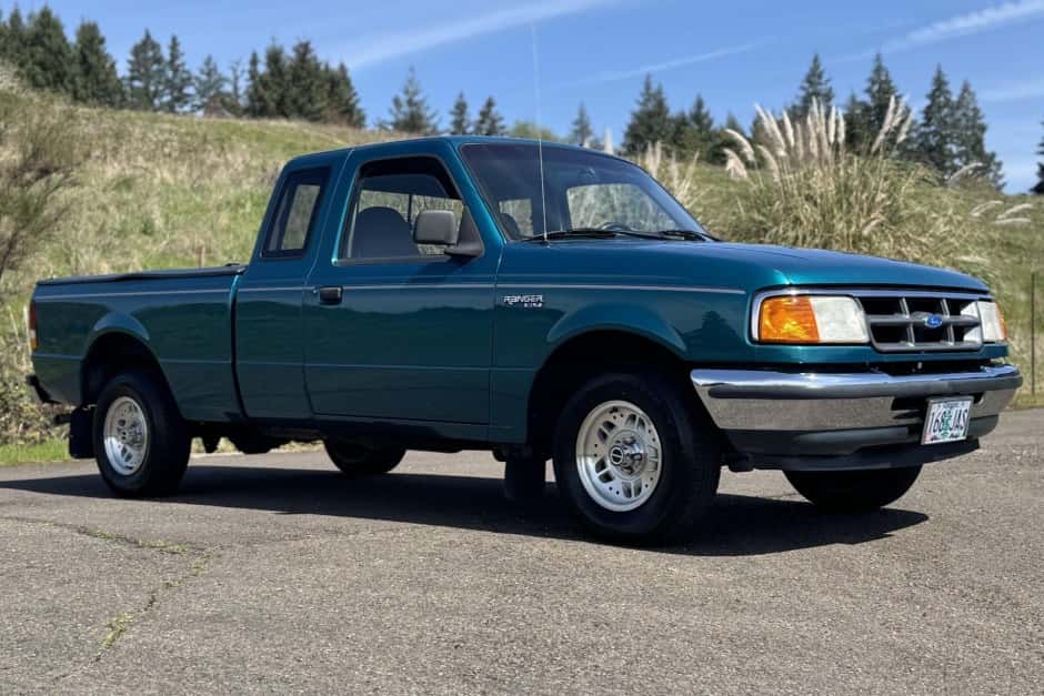 1994 Ford Ranger 1993-1997 sold for $10,100