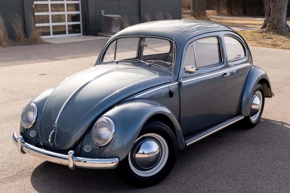 1954 Volkswagen Beetle (Oval Window) sold for $22,500