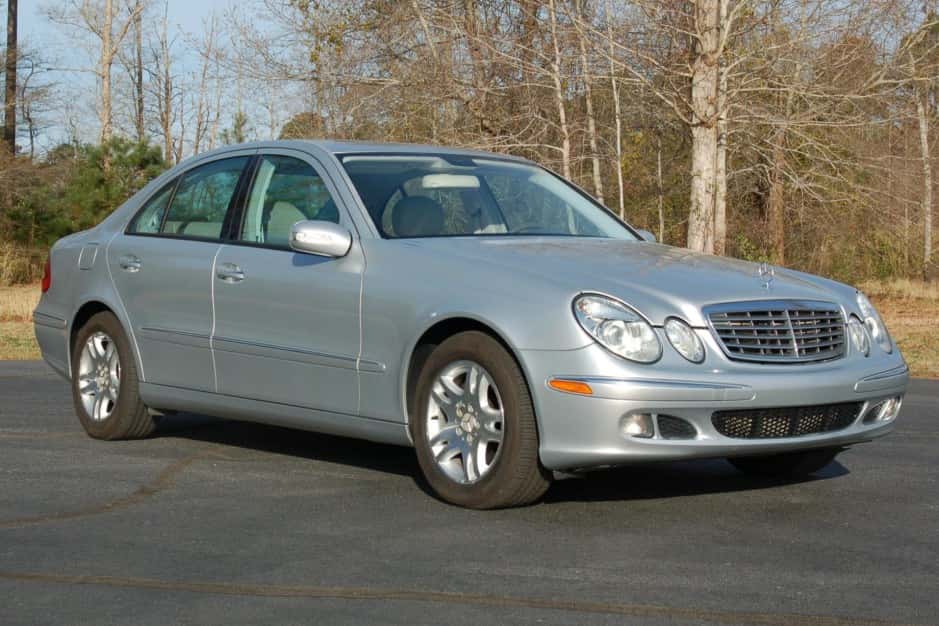 2006 Mercedes-Benz W211 E-Class sold for $7,150