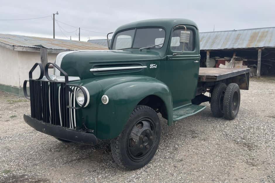 1947 Ford Pickup 1940-1947 sold for $6,000
