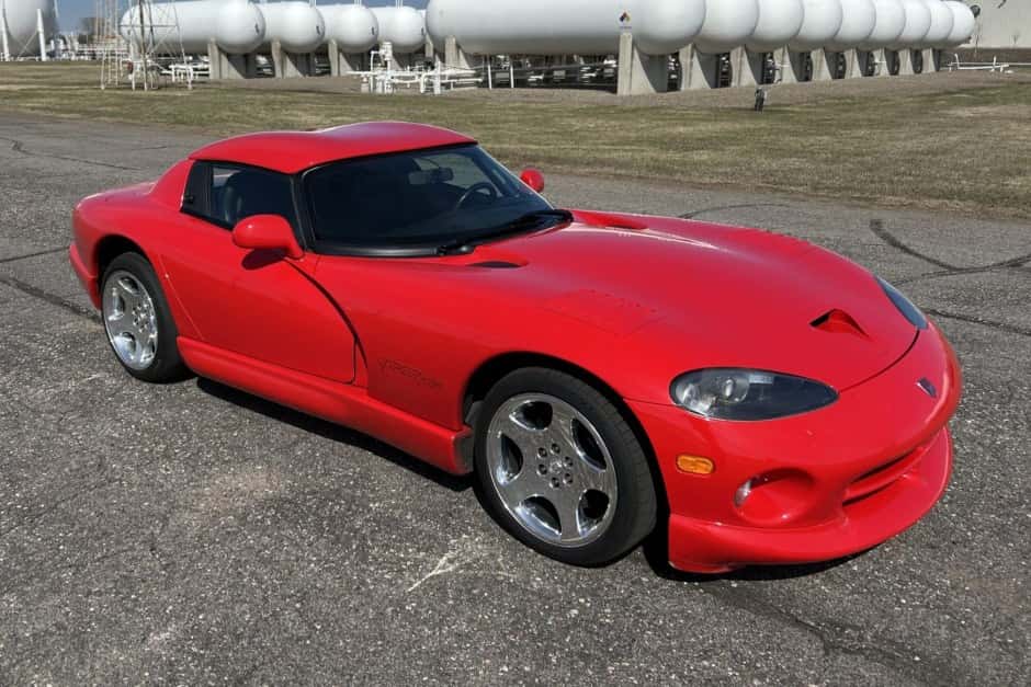1999 Dodge Viper SR II (1996-2002) sold for $43,500