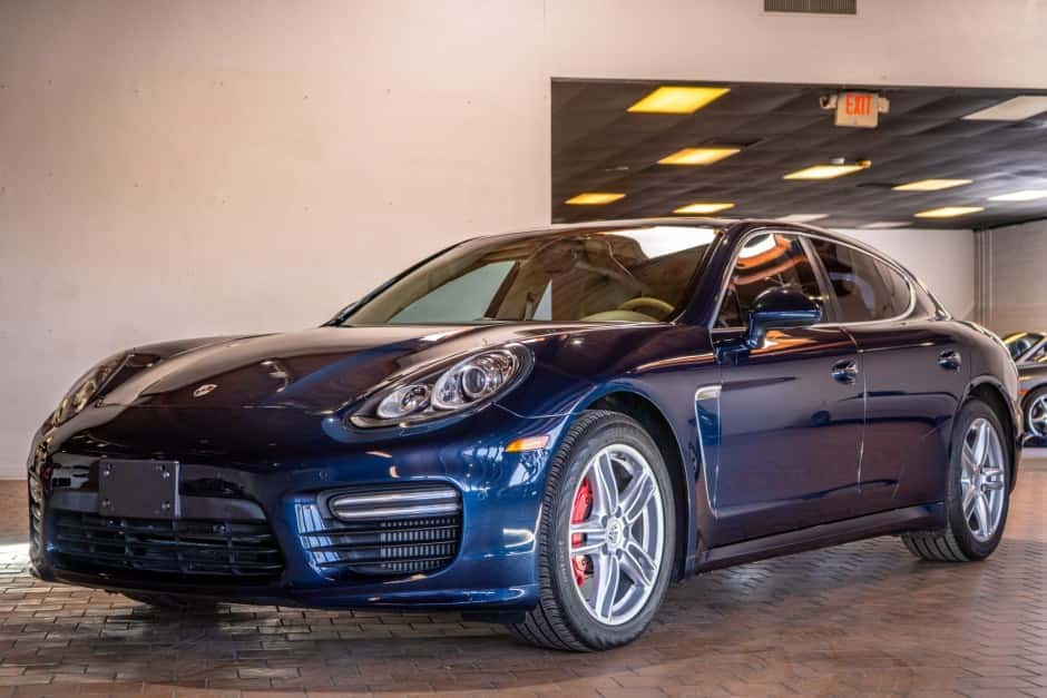 2014 Porsche Panamera sold for $37,500