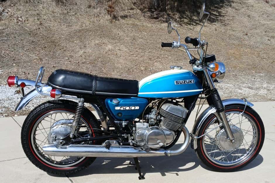 1971 Suzuki T Motorcycle sold for $1,950