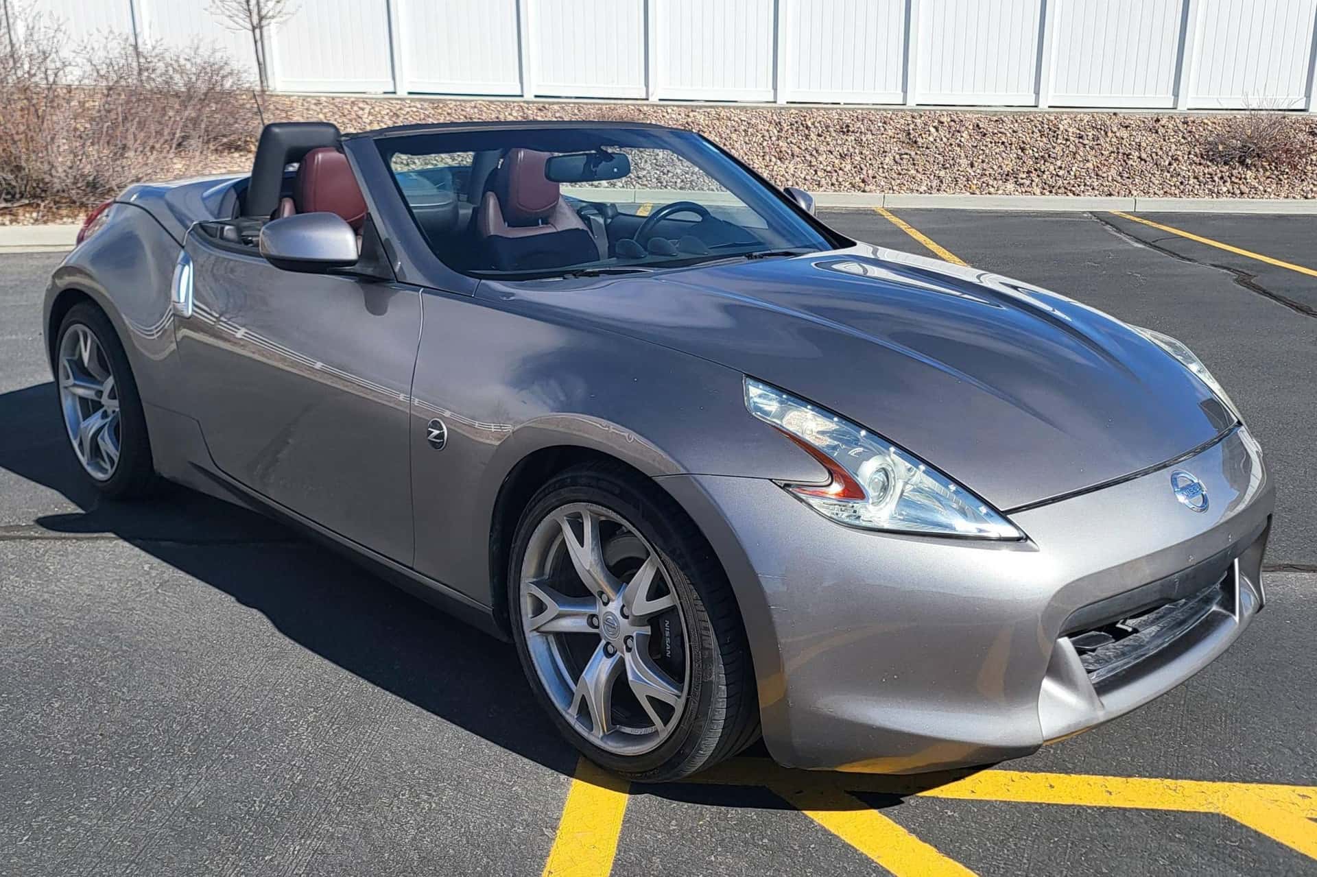 2010 Nissan 370Z sold for $7,500