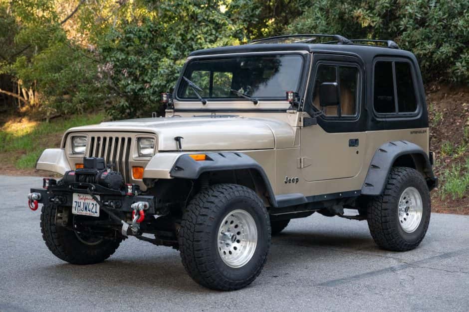 1993 Jeep Wrangler YJ (1987-1995) sold for $10,250