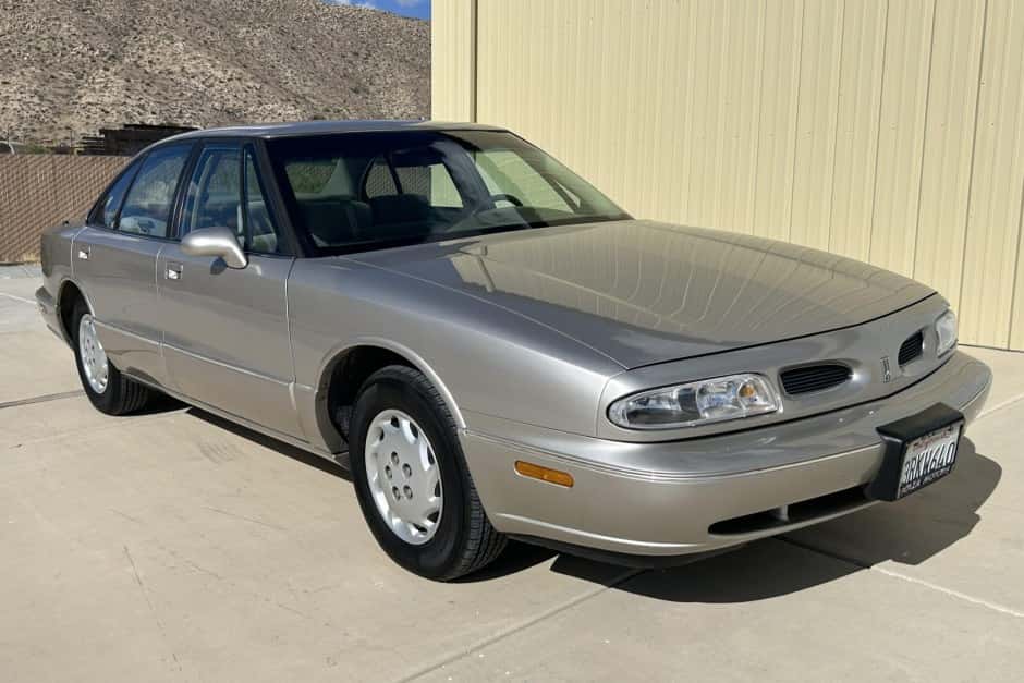 1996 Oldsmobile 88 sold for $5,200