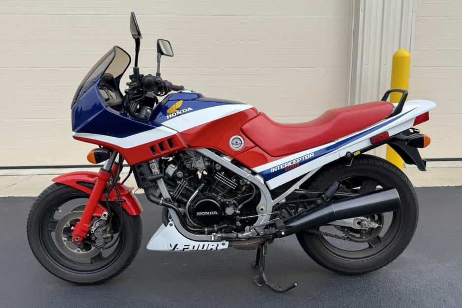 1986 Honda VF & VFR sold for $4,111