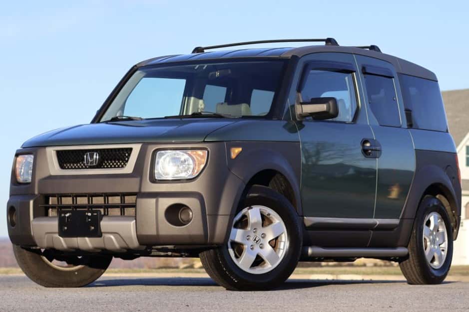 2004 Honda Element sold for $17,500