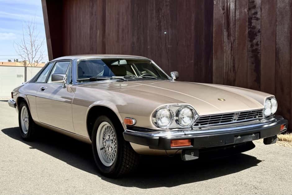 1991 Jaguar XJS sold for $23,000
