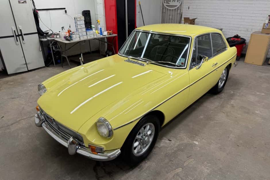 1968 MG MGB sold for $18,500