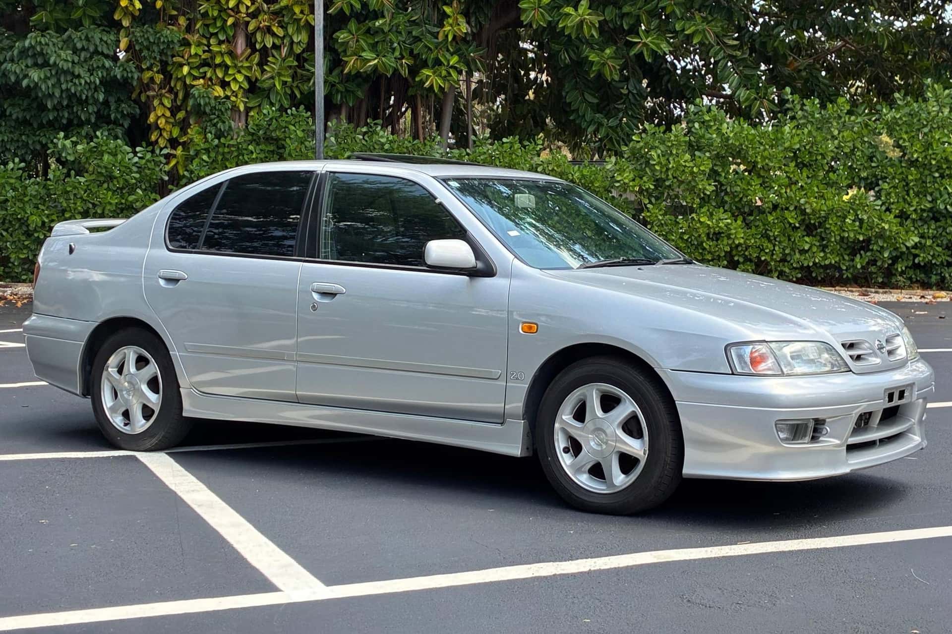 1997 Nissan Primera sold for $5,700