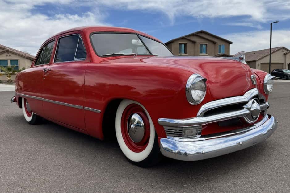 1950 Ford Shoebox sold for $9,400