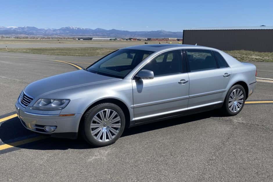 2005 Volkswagen Phaeton sold for $9,400