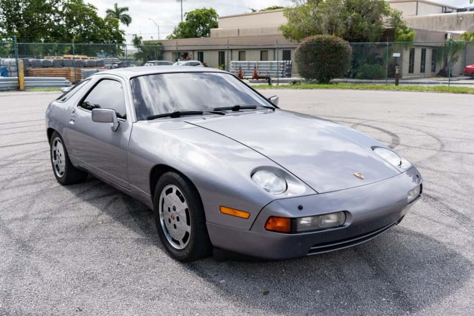 1988 Porsche 928 sold for $29,750