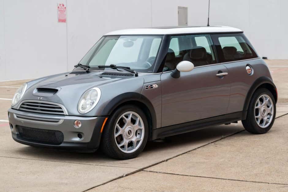 2002 Mini R53 Cooper S sold for $7,200