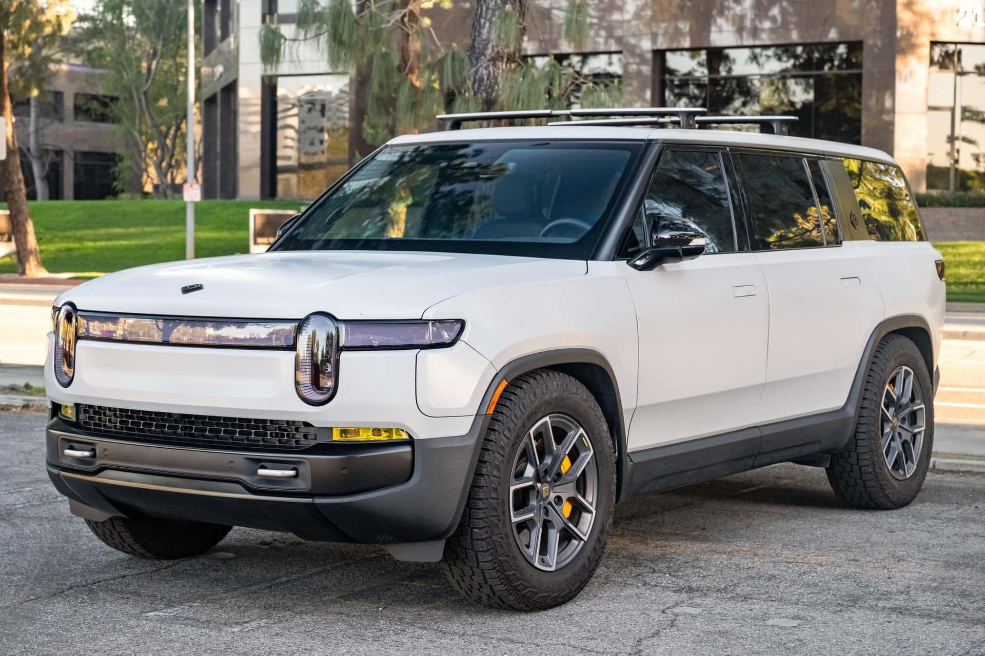 2023 Rivian R1S sold for $63,500