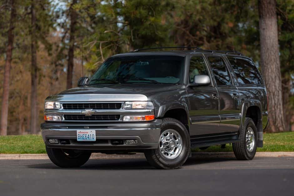 2001 Chevrolet Suburban (GMT800 2000-2006) sold for $39,000