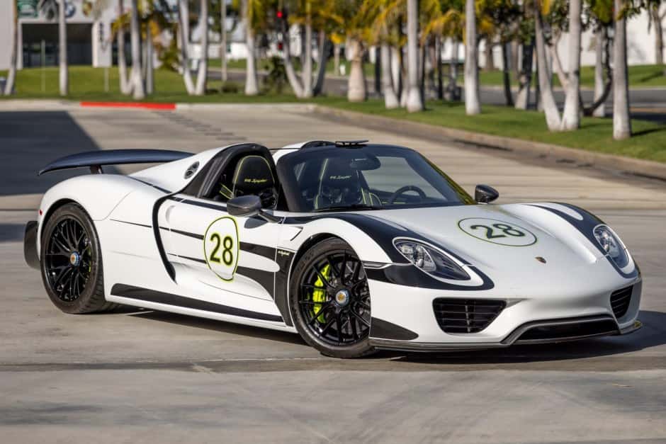 2015 Porsche 918 Spyder sold for $2,610,000