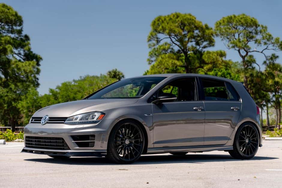 2015 Volkswagen Golf R sold for $17,250
