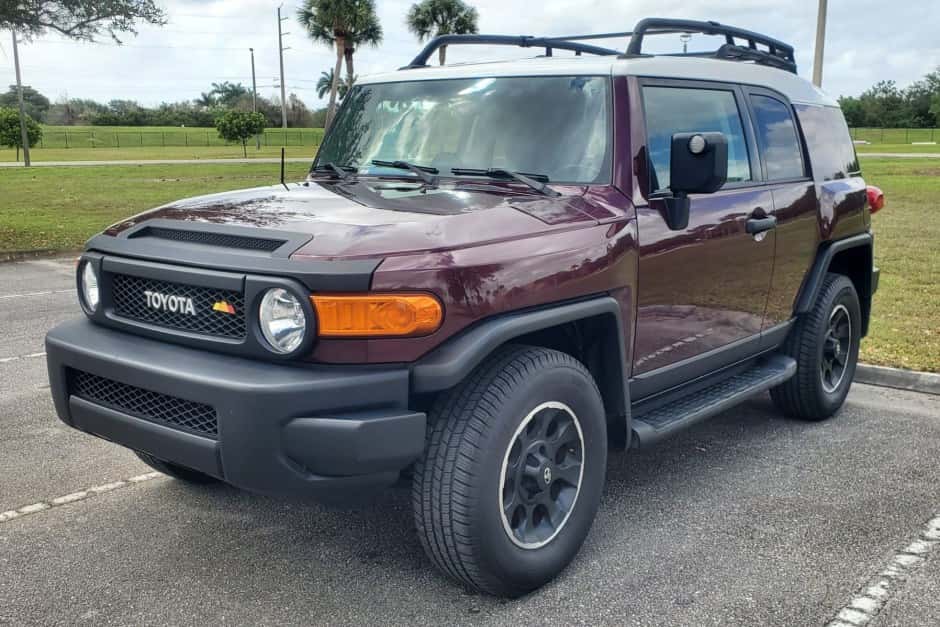 2007 Toyota FJ Cruiser sold for $20,000